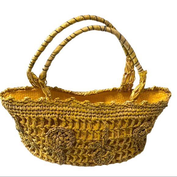 Small Yellow Raffia Bag, Zip Closure, 2 Inside Pockets & 1 with a Zip Closure - Picture 3 of 11